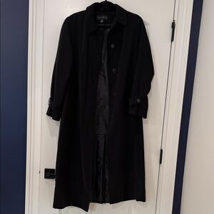 Gallery Elegant Black Trench Coat